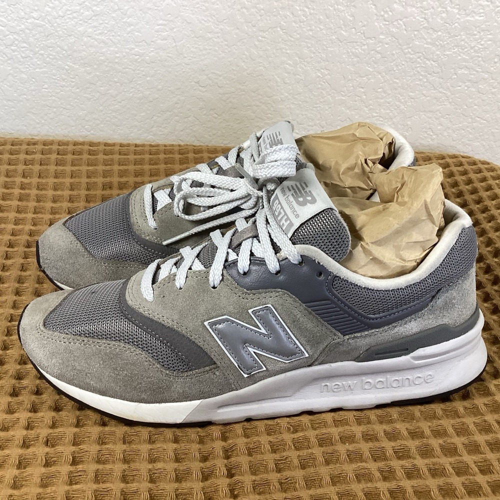 New Balance 997H V1 Classic Mens Sz 8.5 Sneaker Retro CM997HCA Shoes Sneaker